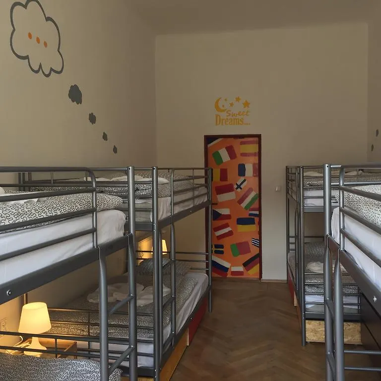 Hostel Residence V Tunich Praag